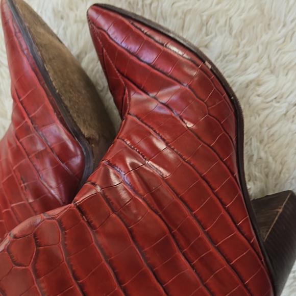 Schutz AnaLeigh Red Block Heel Faux Crocodile Western Knee High Boot 9.5 - Picture 3 of 10